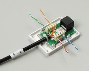 Установка компьютерной розетки RJ45 в Вологде